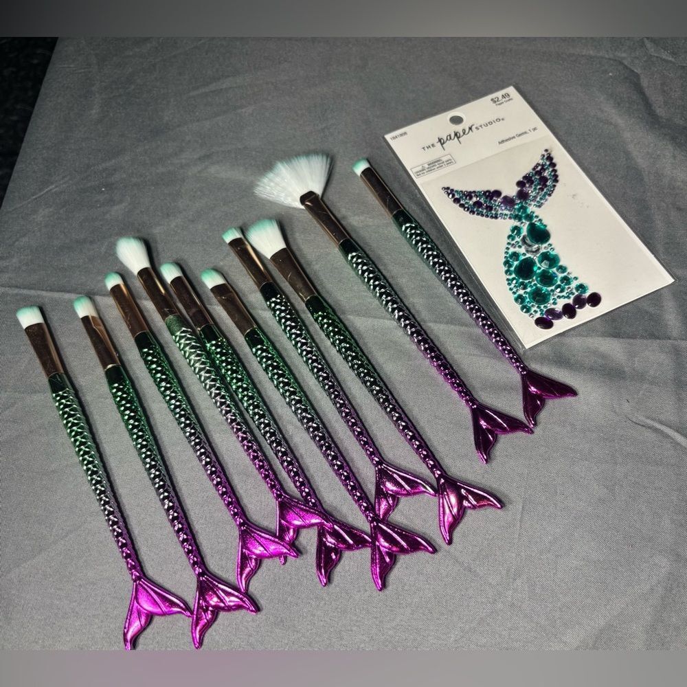 10 New Mermaid Tail Makeup Brush Set with Stickers NWT